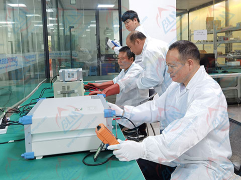 電磁成年人免费看片网站實驗室圖片