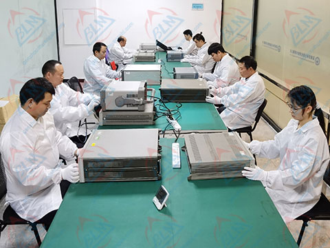 無線電成人看片在线观看實驗室圖片