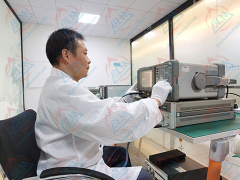 無線電成人看片在线观看實驗室圖片